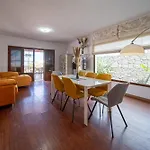 Vila Vv Siray Pool & Play - 3 Bed *