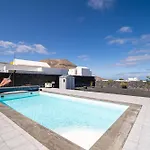 Vv Siray Pool & Play - 3 Bed * Yaiza (Lanzarote)