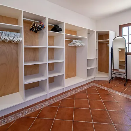 Vv Siray Pool & Play - 3 Bed Yaiza (Lanzarote)