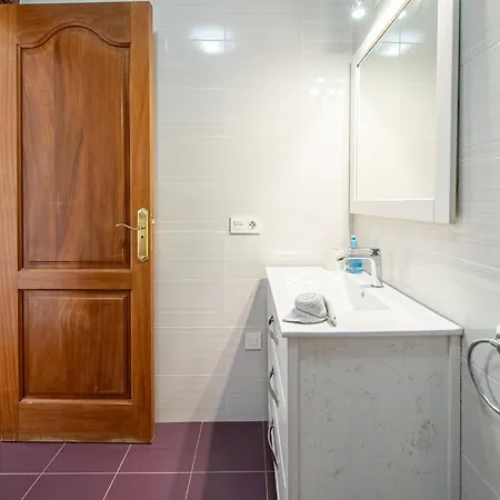 Vv By Hh ヴィラ *