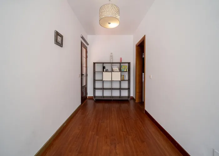 Villa Vv By Hh Yaiza