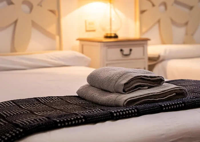 Villa Vv By Hh Yaiza