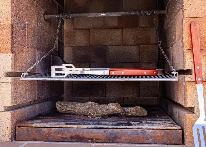 Villa Vv By Hh Yaiza